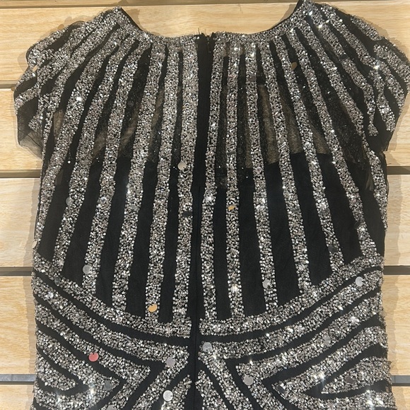 Long skinny black Elegence gown - Picture 4 of 11